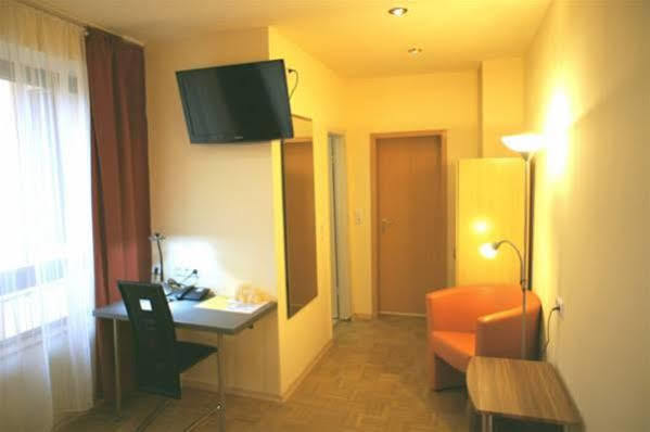 City Hotel Μάνχαιμ Εξωτερικό φωτογραφία